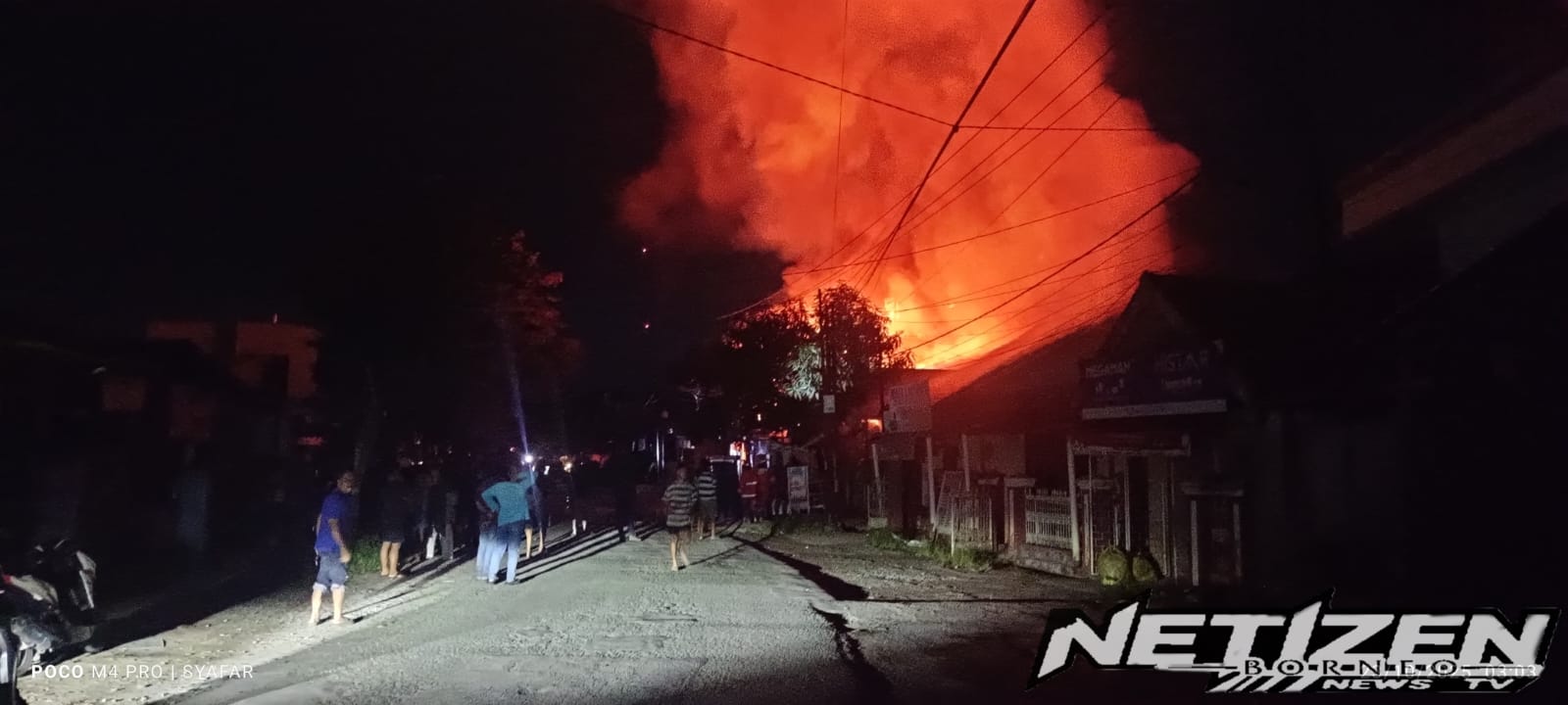 Kebakaran Hebat Landa Perumahan Graha Indah Balikpapan, Tiga Bangunan Hangus Terbakar